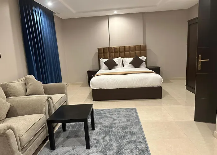 Yan Apartments